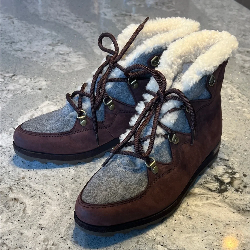 NEW Sorel Women's Plum and Gray Winter Boots Size 9.5